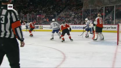 艾堃执法海 艾堃执法海