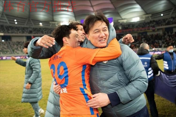 对话郝伟：无论在哪里都有橙色的陪伴，克雷桑停赛带来困难